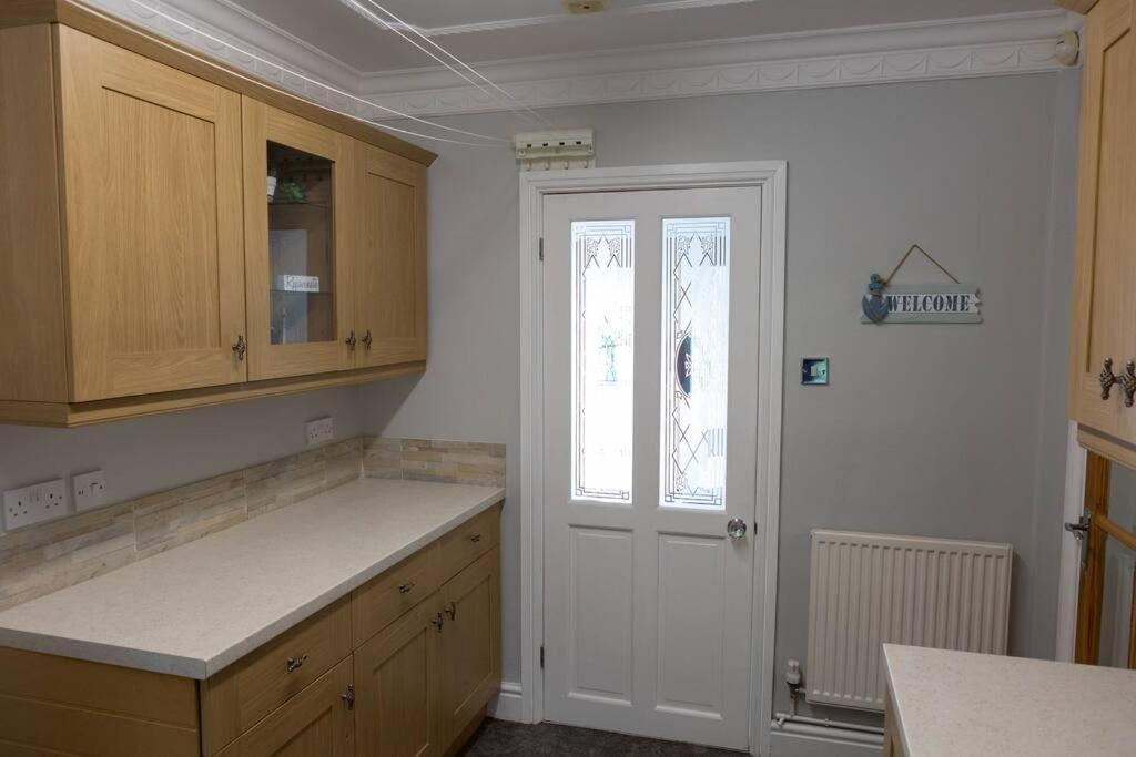 Spacious With Estuary Views Near Llansteffan * Carmarthen