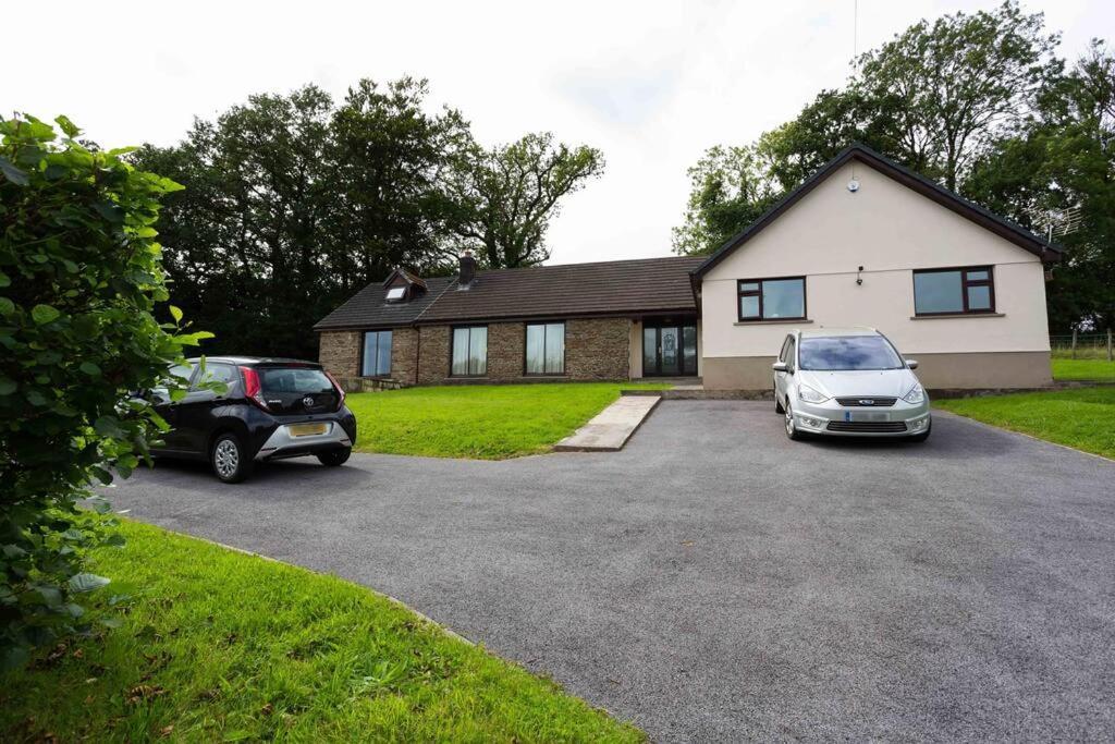 Holiday home Spacious With Estuary Views Near Llansteffan Carmarthen